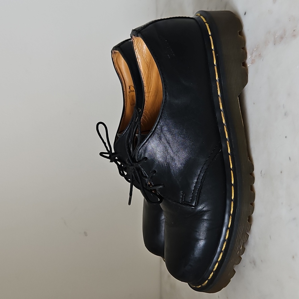 DR. MARTENS: classic 1461 black leather oxfords
